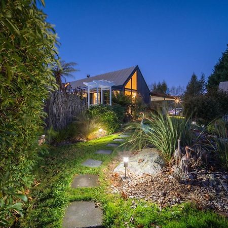 Alpine Rock B&B Te Anau Exteriör bild