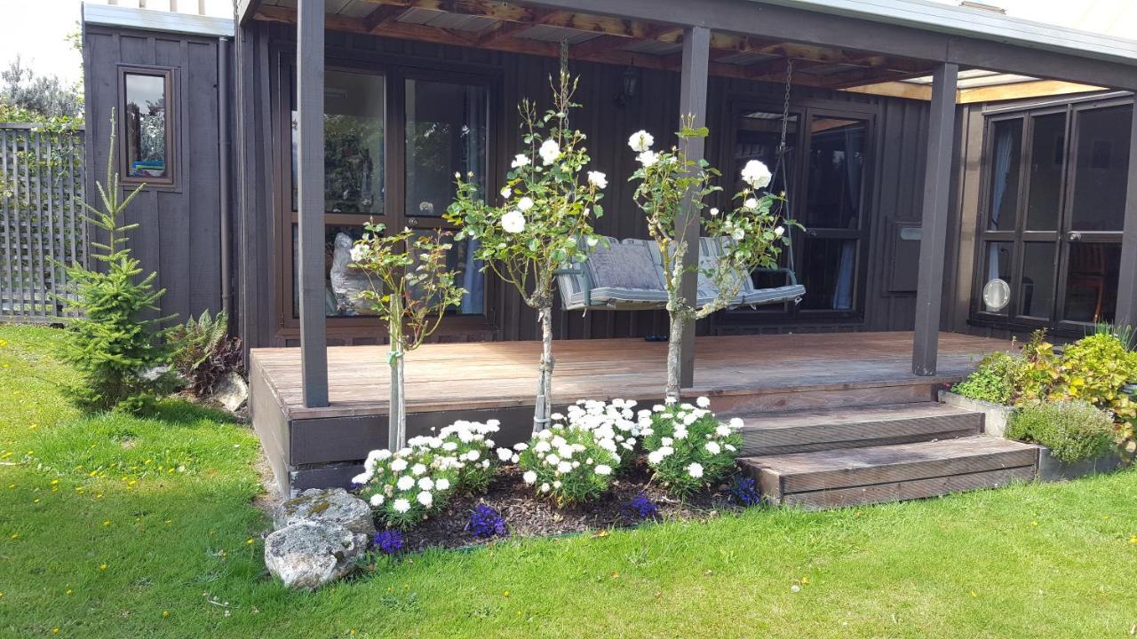 Alpine Rock B&B Te Anau Exteriör bild
