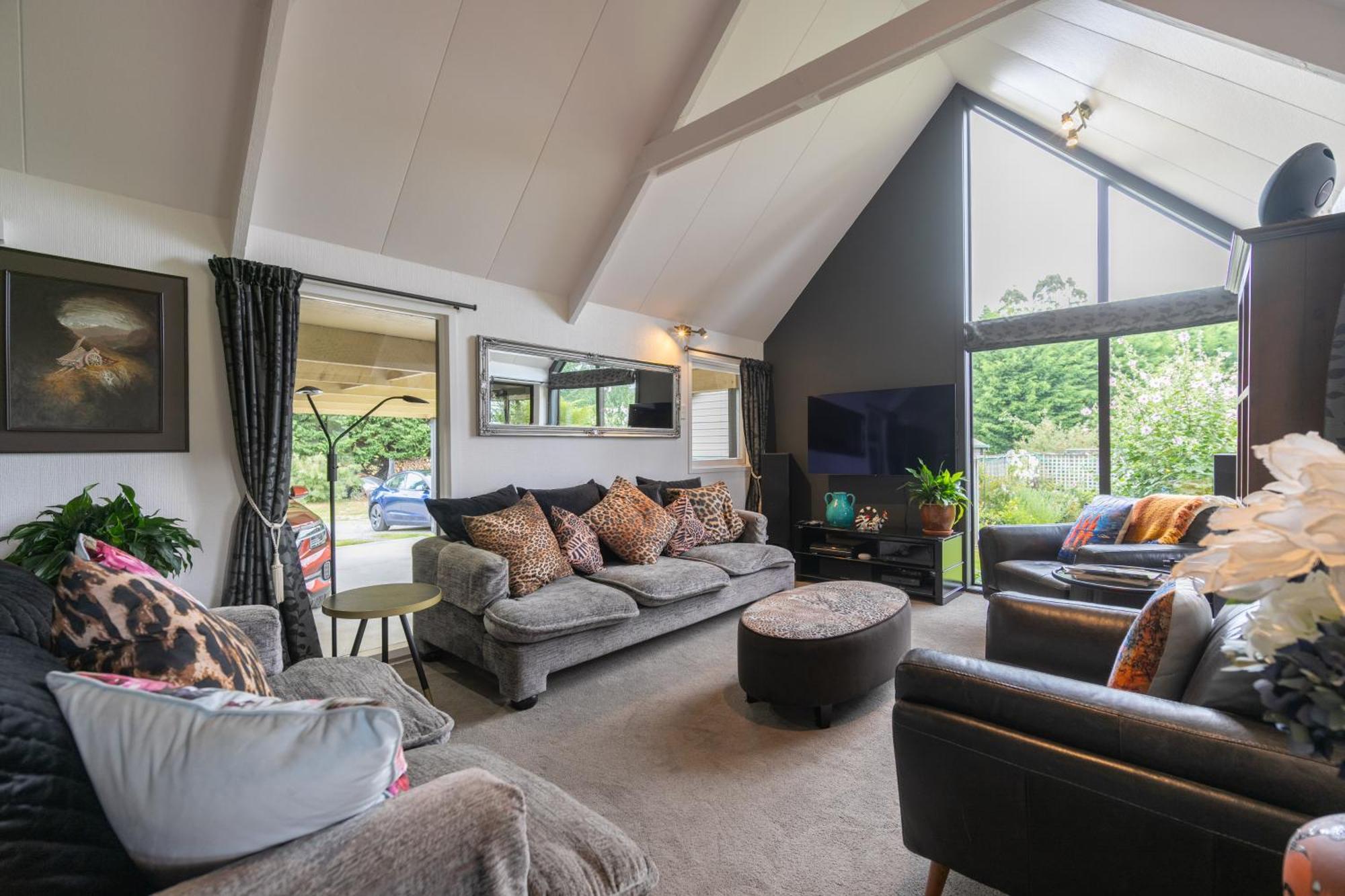 Alpine Rock B&B Te Anau Exteriör bild