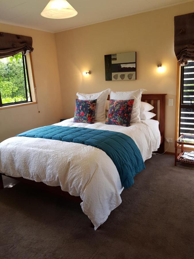 Alpine Rock B&B Te Anau Exteriör bild